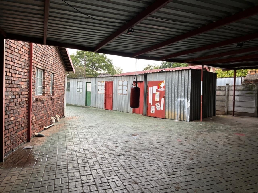 3 Bedroom Property for Sale in Geelhoutpark North West